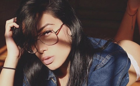 Camila R @camilacr cover picture