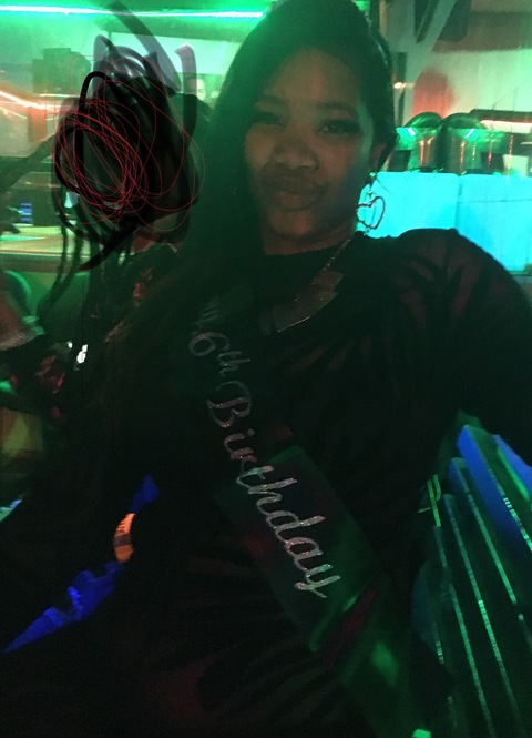 Caramelbabe @caramelbabe cover picture