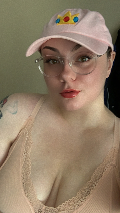 Eli @catpun cover picture