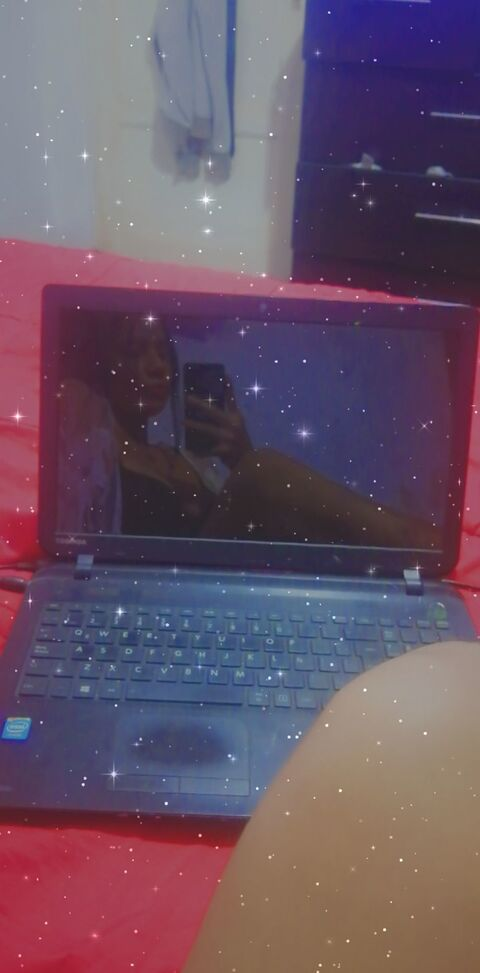 Cerecita @cerecitaroja cover picture