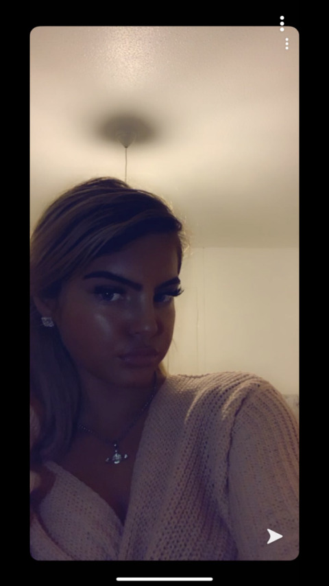 Chloe @chloe_bailey cover picture