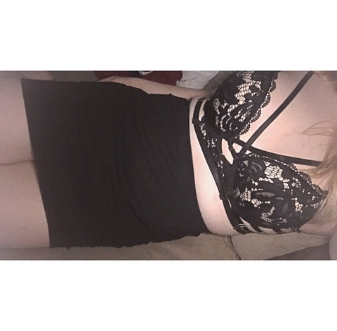 Chloe @chloeann cover picture