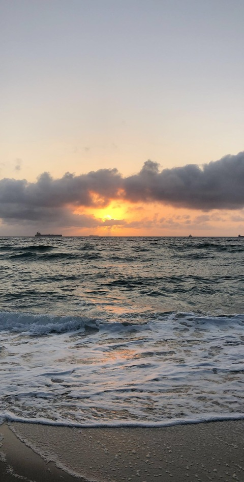 Chrissy @chrissyg cover picture