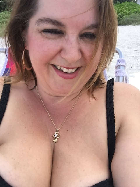 Gigi @cougarsugar cover picture