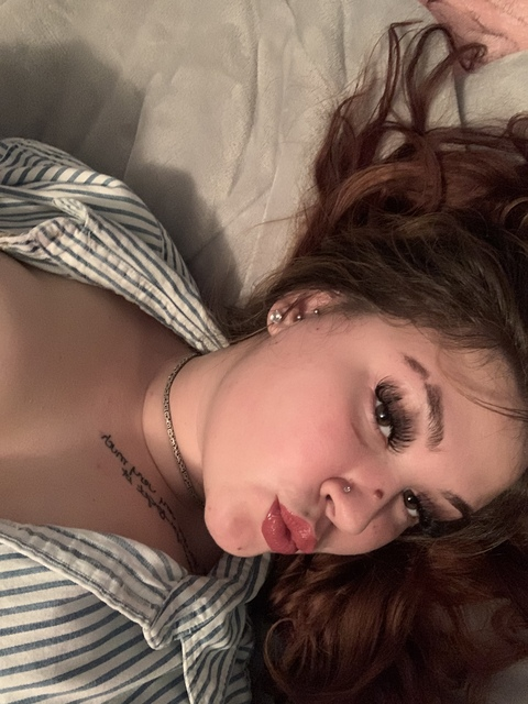 Crystal @crystalf22 cover picture