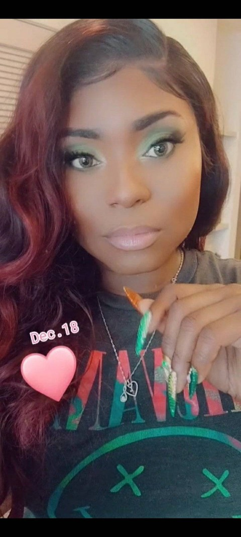 DeDe Kelly @dedekelly21 cover picture