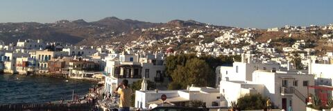 Dee @dee27 cover picture