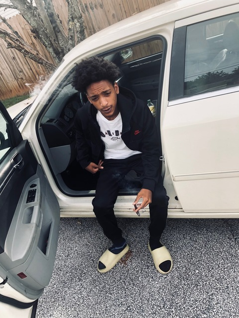 Steph @dickherdownsteph cover picture