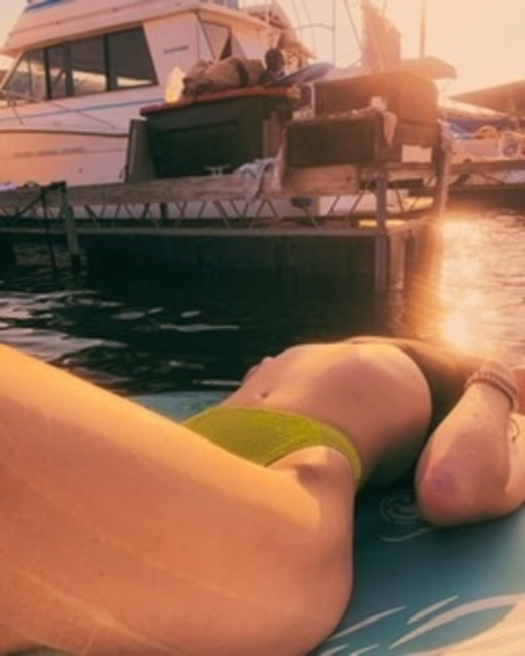 Hailey @divinefemininetpg cover picture