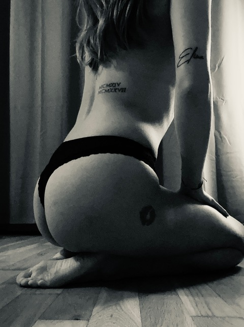 Doris @dorismommylife cover picture