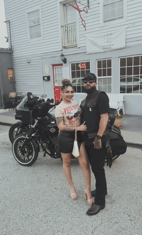 Dosiduo🥵 @dosiduo cover picture