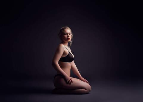 Dottir.model @dottir.model cover picture