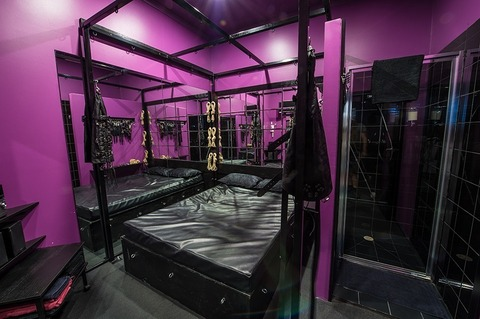 Sud @drippingsuds cover picture