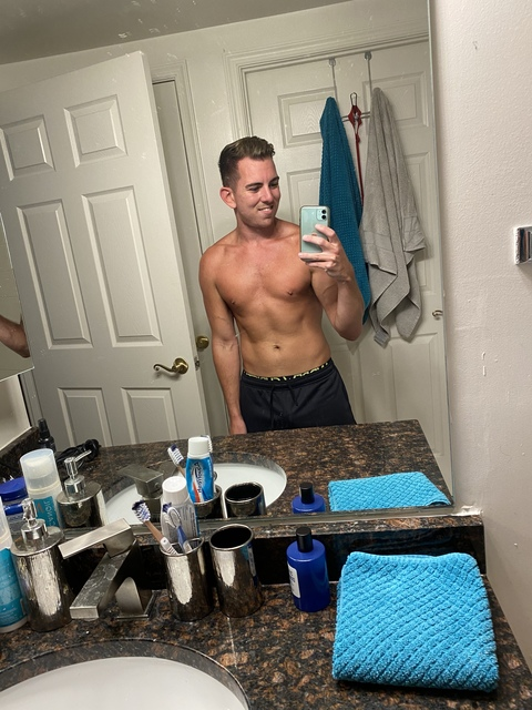 Duncan Dicksin @duncan-dicksin cover picture