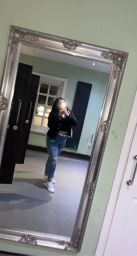 Ell @ellgvloe2 cover picture