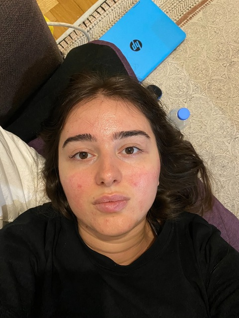 emma @emaliapapajani cover picture