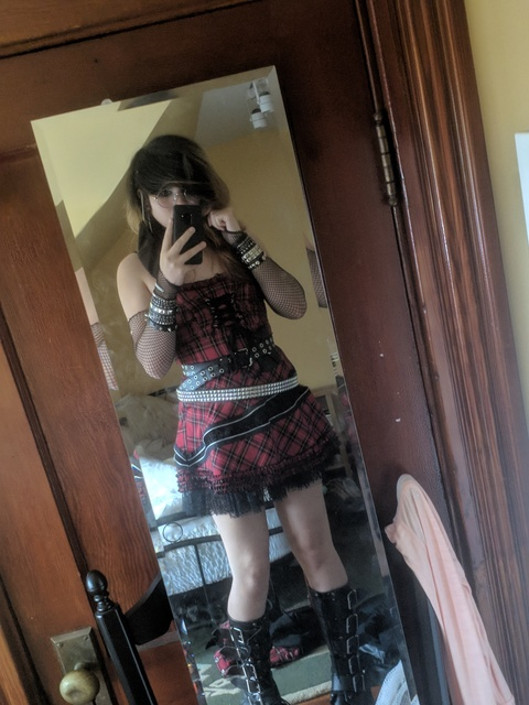 Emberflux ❀ They/Them ✿ @emberflux cover picture