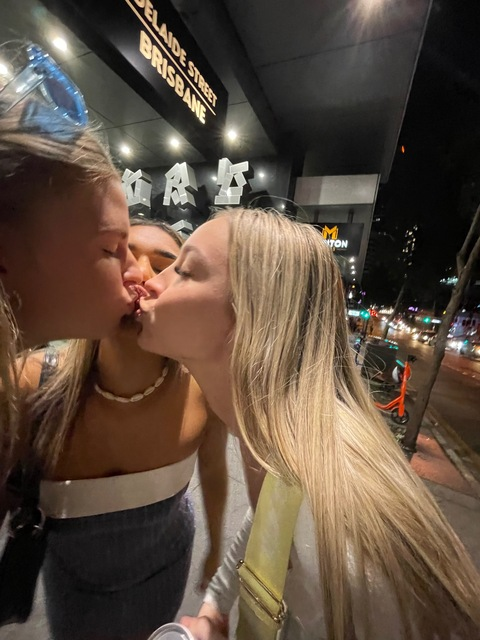 Em Gordon @emgordon18 cover picture