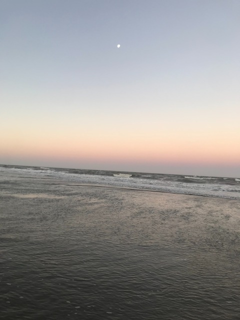 Emi @emmsoemi cover picture