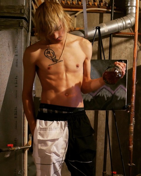 Whooooooa @emolovechild cover picture