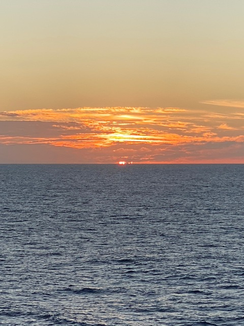 V @foresight314 cover picture