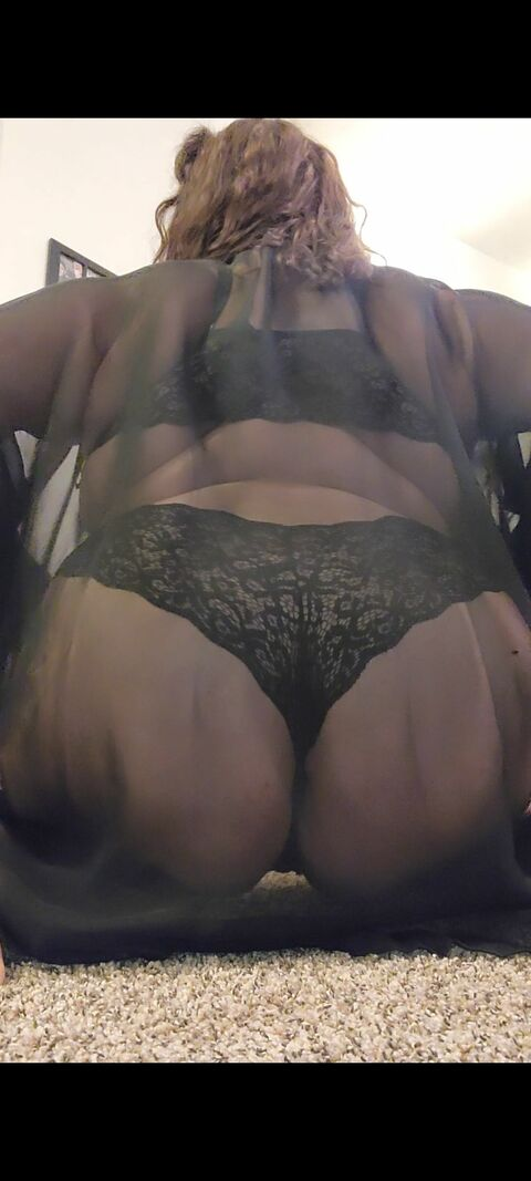 Abigale Bourne @foxxipoo3 cover picture