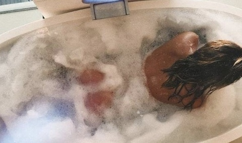 Chloe @foxybebe cover picture