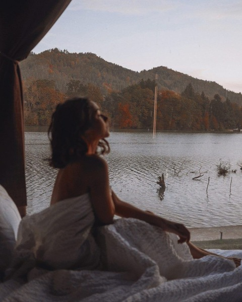 Foxyluv @foxypomluv cover picture