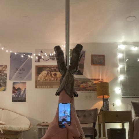 Lady Fuchsia @fuchsiacowgirl cover picture