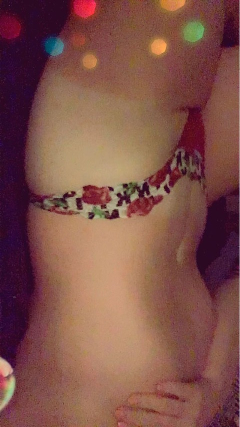 Lauren @gaxomama cover picture