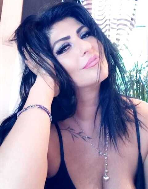 Georgiana @georgianagabriela cover picture