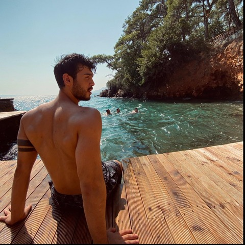 Giangi Deg @giangideg cover picture