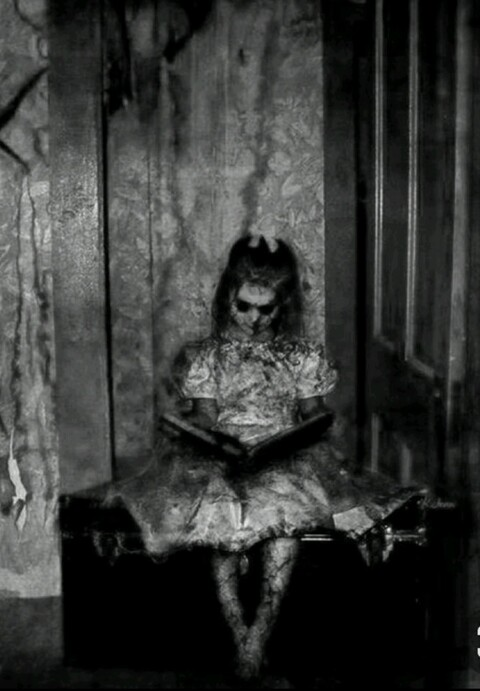 GothGirlyy @gothgirlyy cover picture