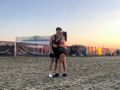 Gun &amp; Rose @gunandrose cover picture