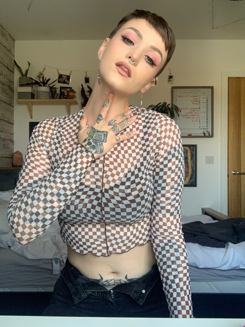 Em @h0mesxck cover picture