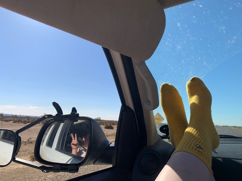 Cloe @hippydippingtoes cover picture