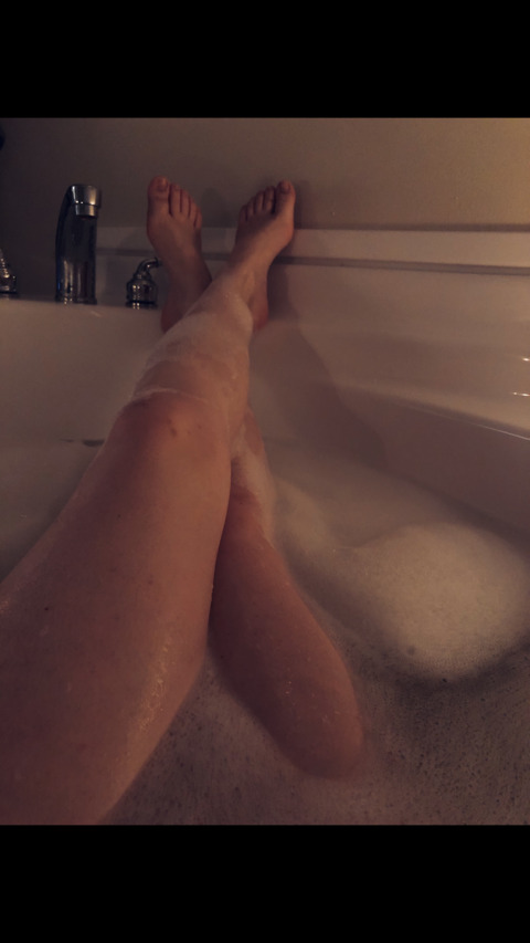 Tempting Nicole @hnicole cover picture