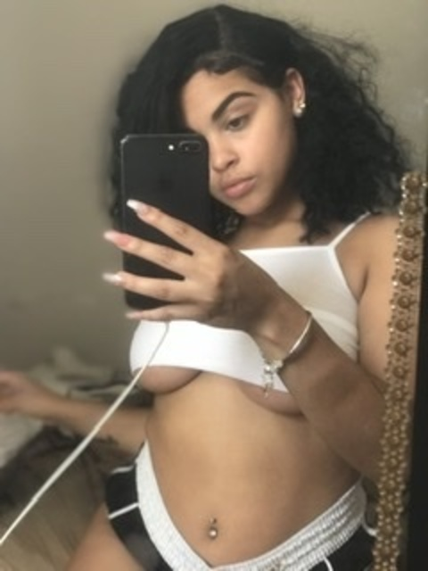 indyia @indyiadoll cover picture