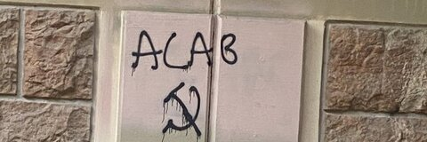 s 🍓 @irishscorpio cover picture