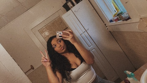 Isha @ishabisha cover picture