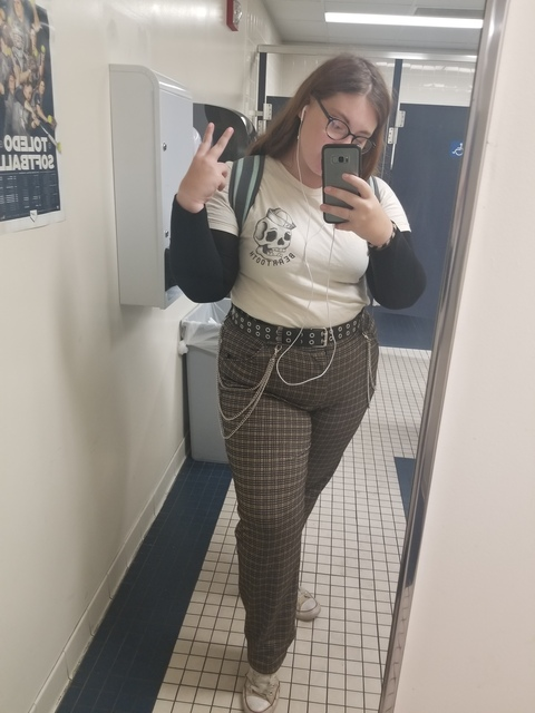 amber habel @itsamberbitch cover picture