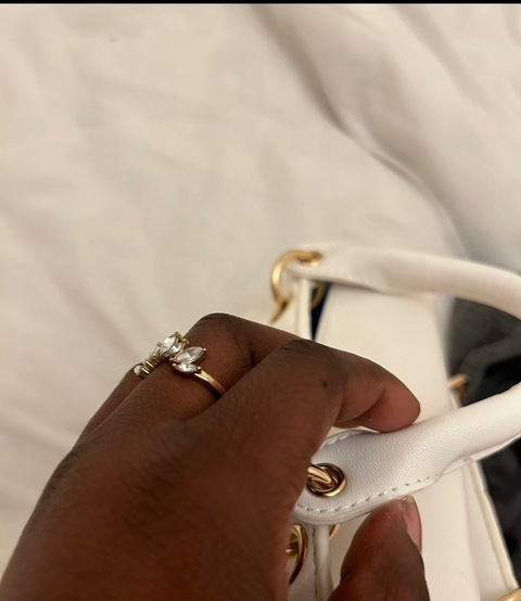 Ivy Black @ivyisyours cover picture