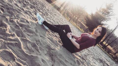 Jasmin @jasmin_rheingold cover picture