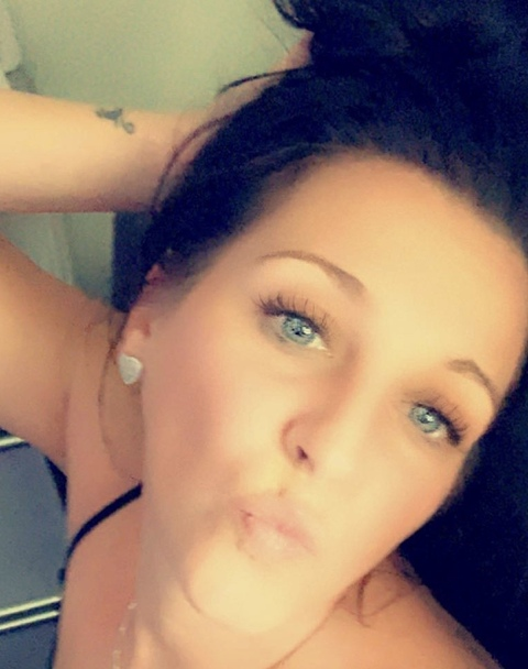 Jessie @jessielyn cover picture