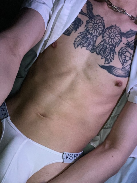 JVSEN @jm88617 cover picture