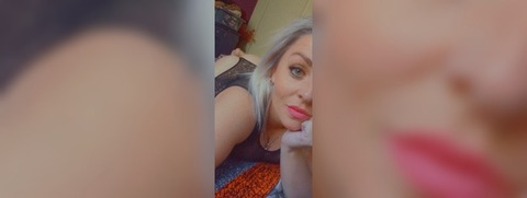 Julia Stylez @juliastylez35 cover picture