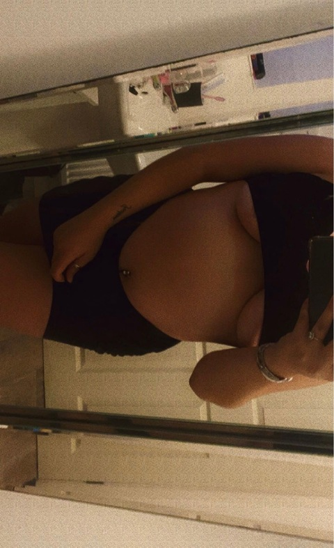 Kaeli🌹 @kaelouise cover picture