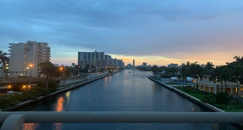 KassieM @kassieemariee cover picture