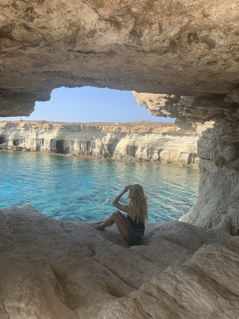 G @katerinaoncyprus cover picture