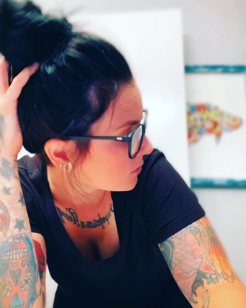 Kels @kelsbells cover picture